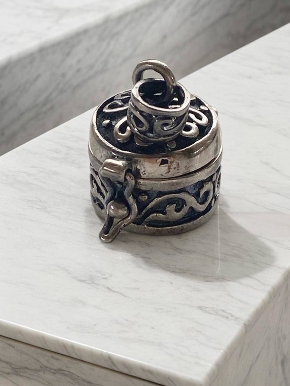 Sterling Silver “make a little wish” box Charm - Picture 7 of 7
